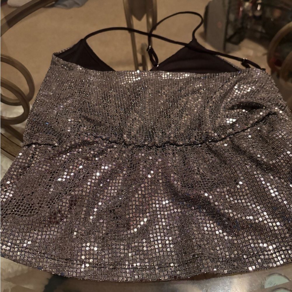 Express Metallic Silver Tank - Picture 3 of 4